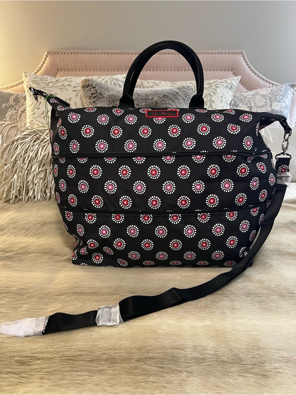 VERA BRADLEY Parisian Paisley Pom Poms 2015 Lighten Up EXPANDABLE Travel Bag - Picture 13 of 15
